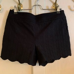 LOFT | Scalloped Edge Shorts